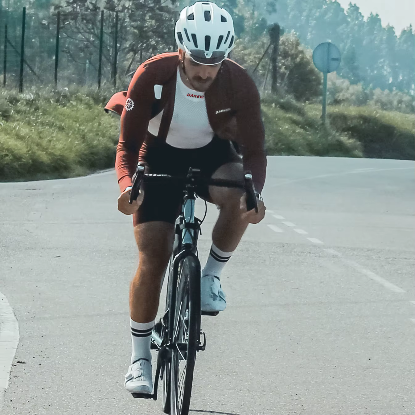 DAREVIE maillot de cyclisme sans couture Compression serré maillot de cyclisme pour hommes respirant