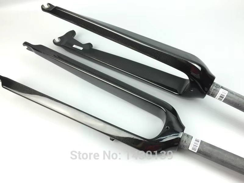 Nouveau 26/29 "pouces VTT 3K fibre de carbone fourche avant de vélo frein à disque fourche dure bril