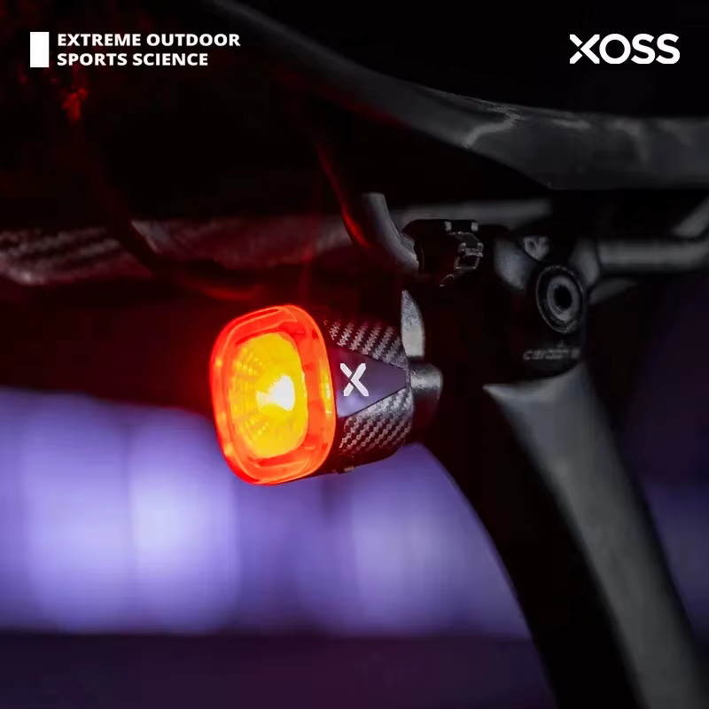 XOSS XL400 800 Feu de vélo en aluminium Phare de vélo Lampe de poche Guidon Chargement USB VTT Feu a