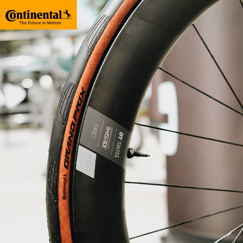 Pneus de vélo de route Continental Grand Prix 700c, type tube, clincher, 700 x 28C/30C, composé Blac