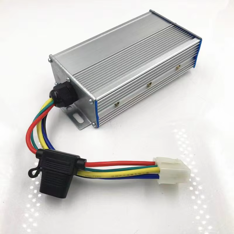 eBike DC 48V 60V 72V 84V 96V 120V à 12V 30A 400W convertisseurs électrique Buck convertisseur Module