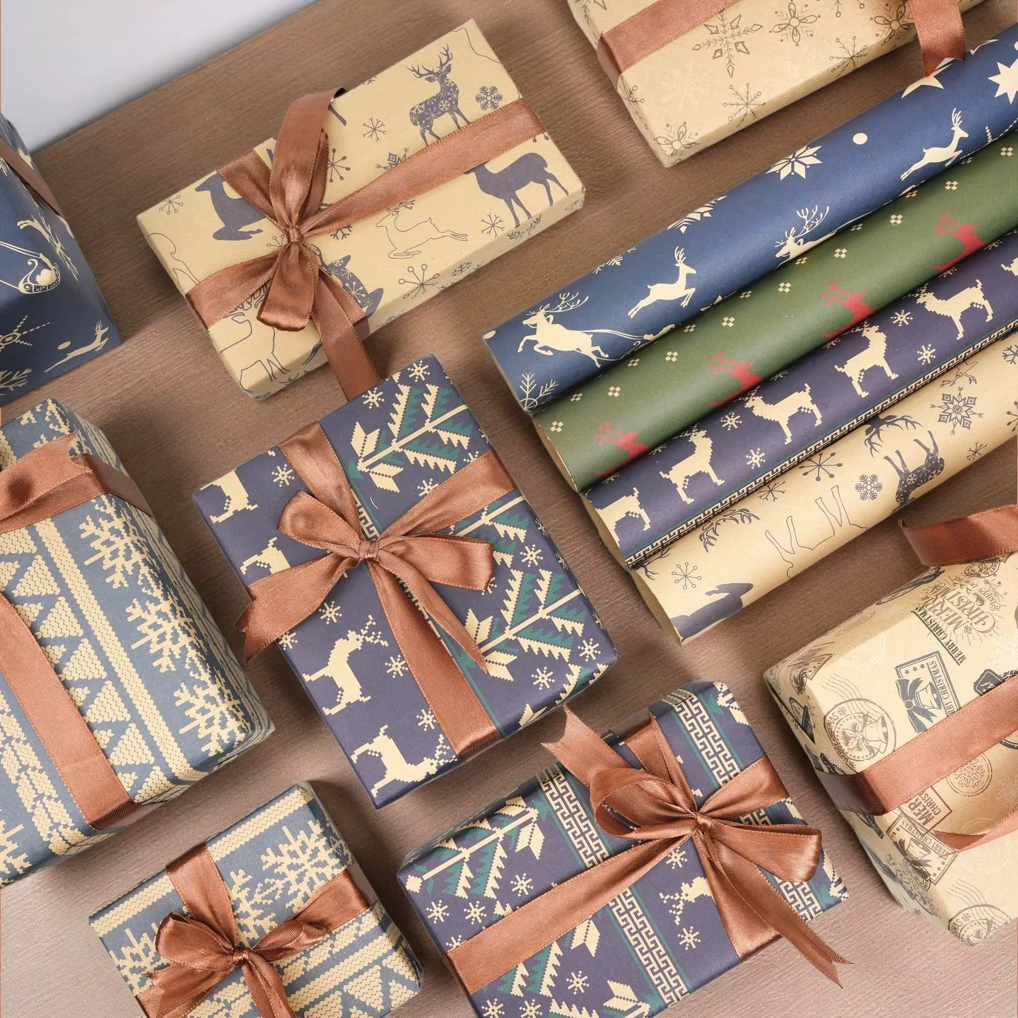 Série de papier cadeau kraft de Noël, utilisée pour la décoration de boîtes cadeaux, en forme de ren