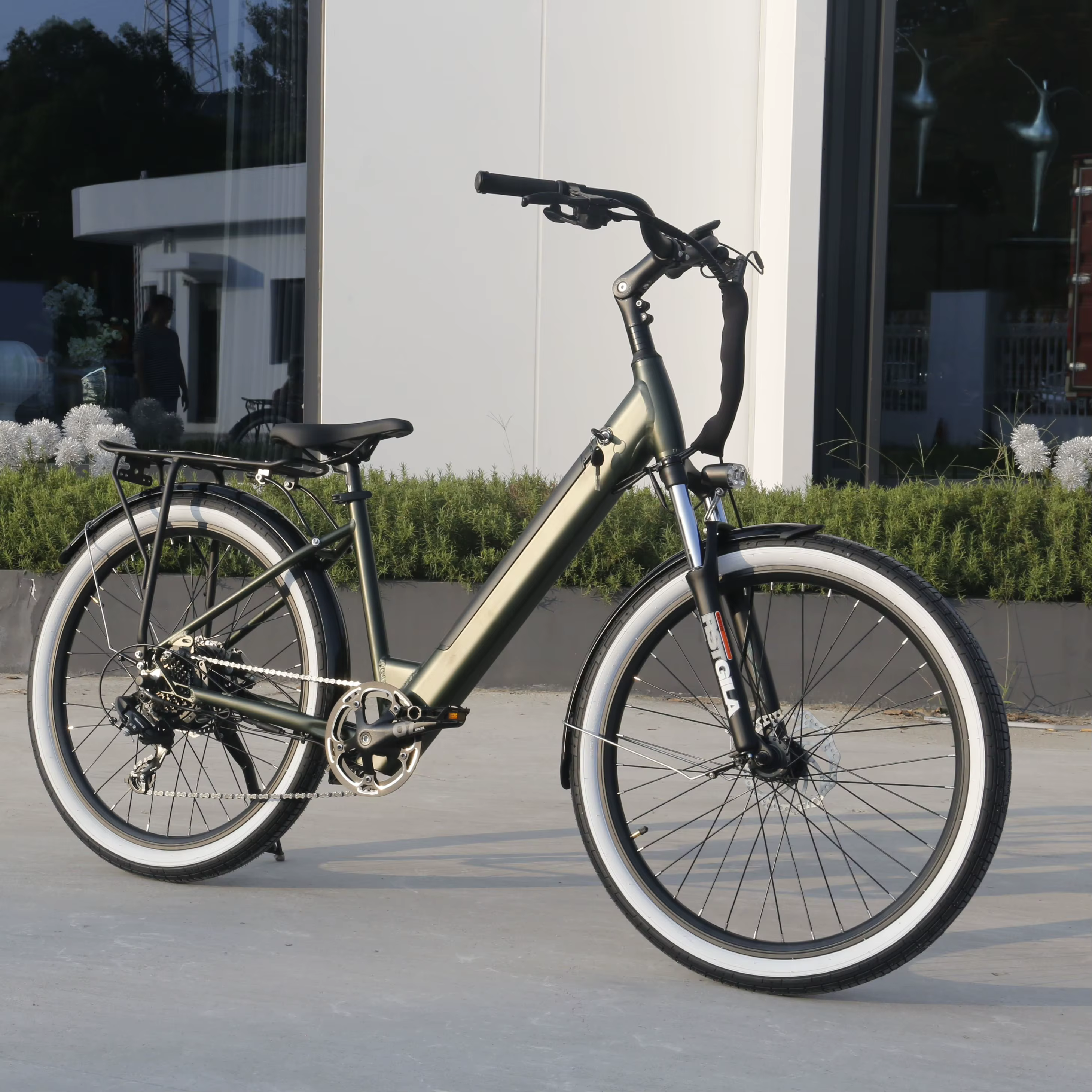 Vélo urbain de vélo de déplacement quotidien de transport écologique