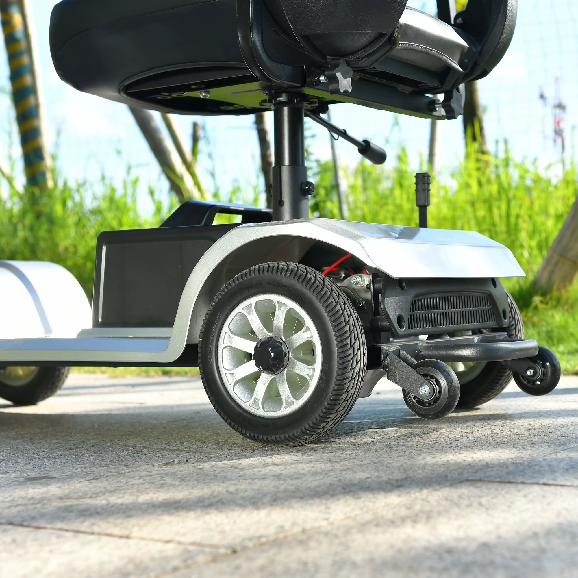Trottinette de mobilité électrique pliable, 4 roues, personnes handicapées, adultes, personnes âgées