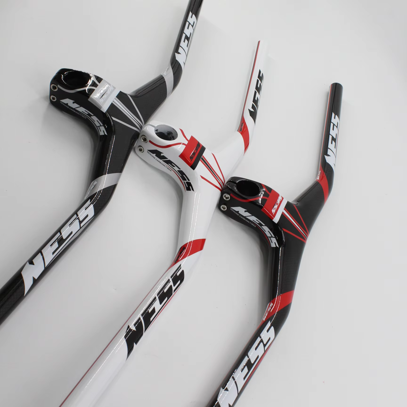 Le plus récent guidon de vélo en fibre de carbone NESS VTT 3K et tige guidon VTT en carbone intégré-