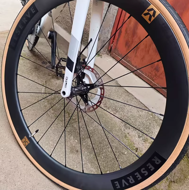 Jeu de roues de vélo de route en carbone Clincher pour disque, 40/45/50/55/60 mm, noir et or, avec a