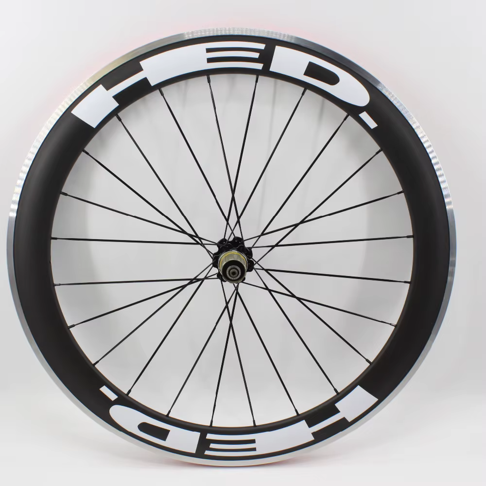 Paire de roues de vélo de route en carbone UD mat