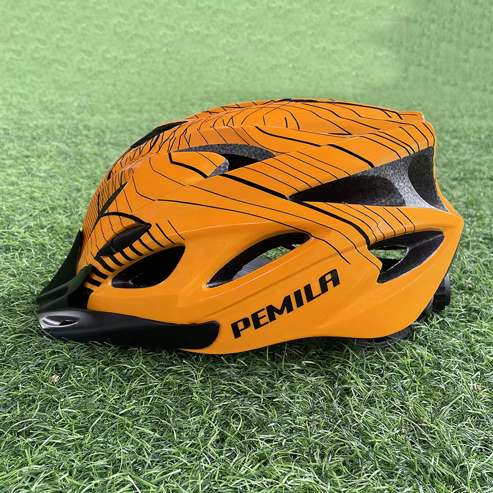 Casque de vélo de montagne ultraléger à rayures avec pare-soleil