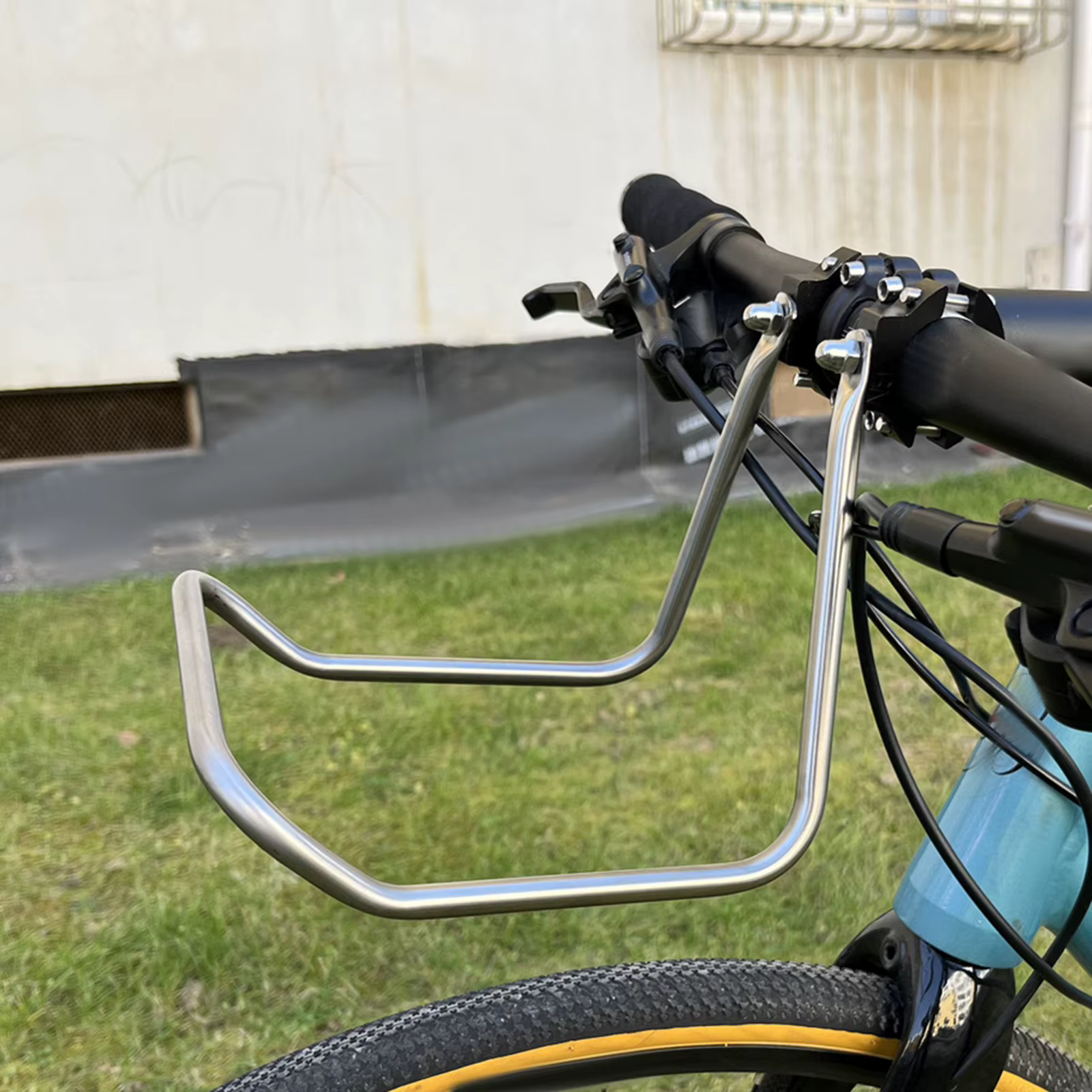Porte-bagages avant professionnel pour vélo en acier inoxydable avec pinces en aluminium pour le transport de bagages