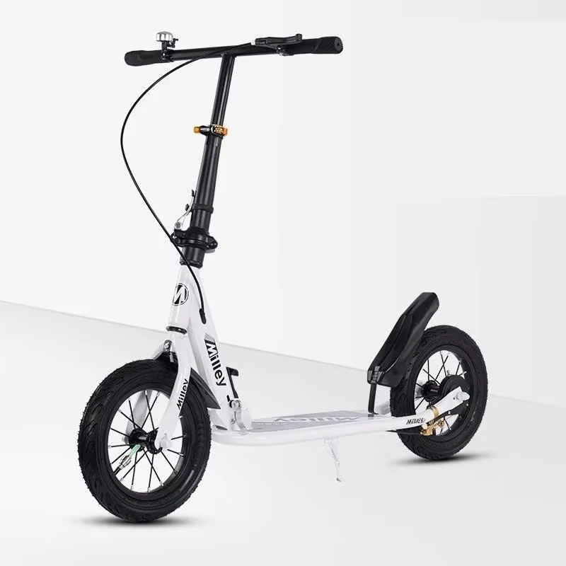 Trottinette pliable pour adultes avec frein à main
