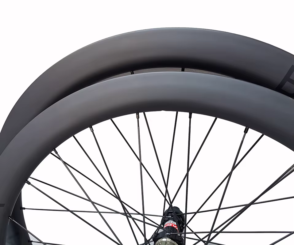 Roue à disque de gravier pour vélo de route en carbone