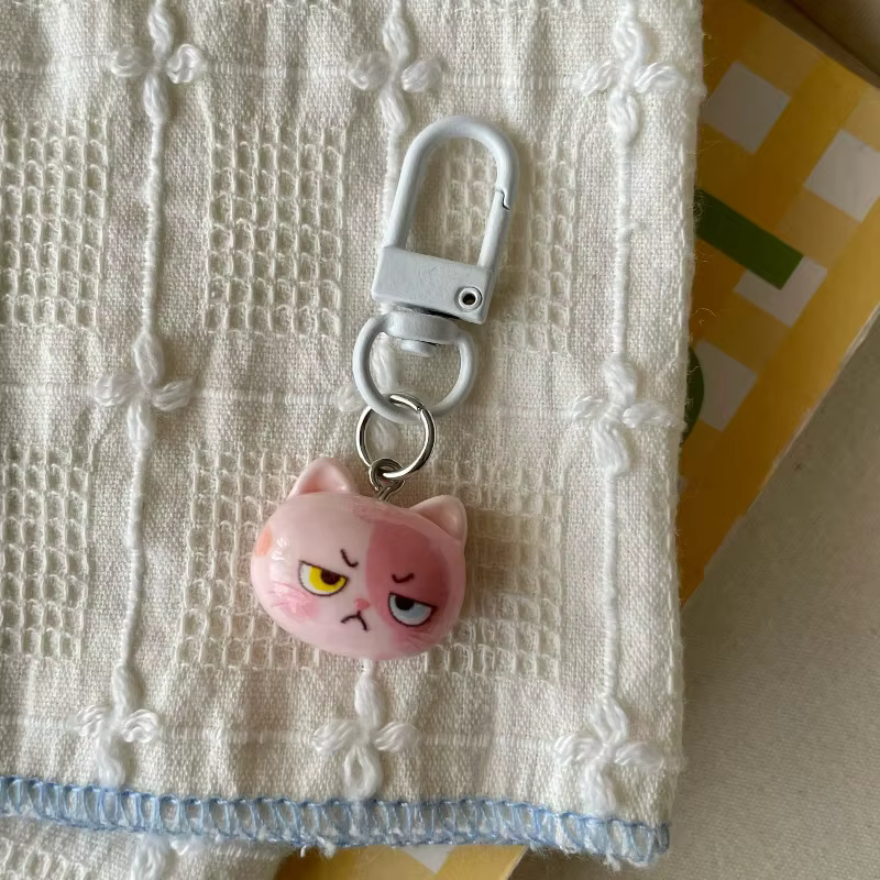 Porte-clés drôle en forme de chat pour femme, breloque de sac mignonne, porte-clés animal en résine, accessoire de décoration pour sac à dos et sac à main, cadeau pour fille