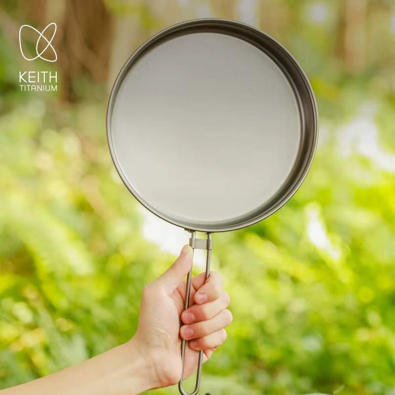 Poêle à frire en titane Keith 1000 ml sans revêtement, avec poignée pliable et sac de rangement, ustensile de cuisson portable pour la randonnée, le camping et la randonnée en sac à dos