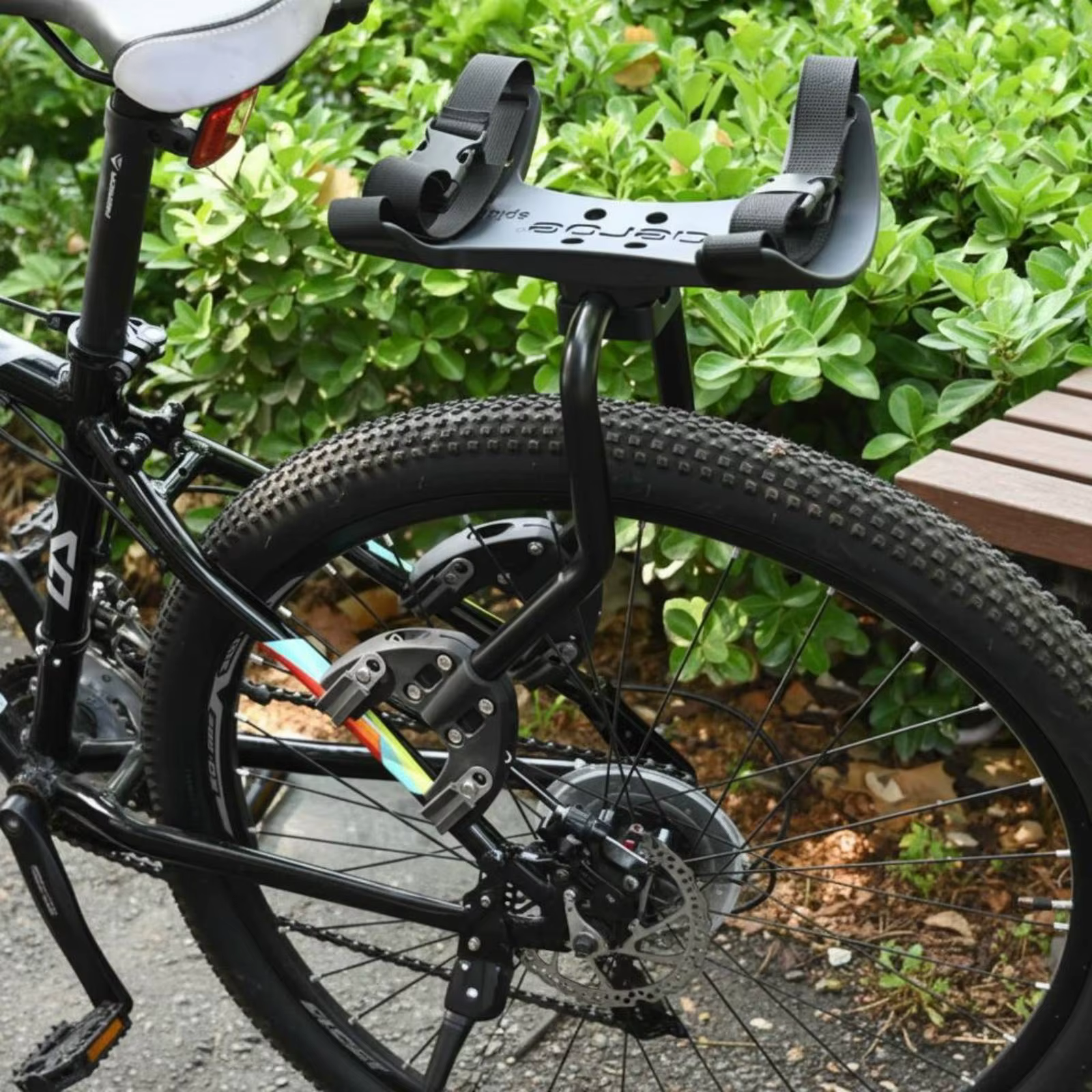 Porte-vélos de montagne réglable pour porte-bagages arrière de vélo