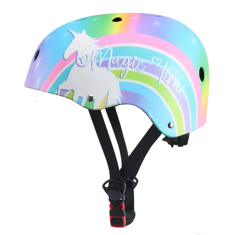 Beaux enfants arc-en-ciel cyclisme casque de vélo