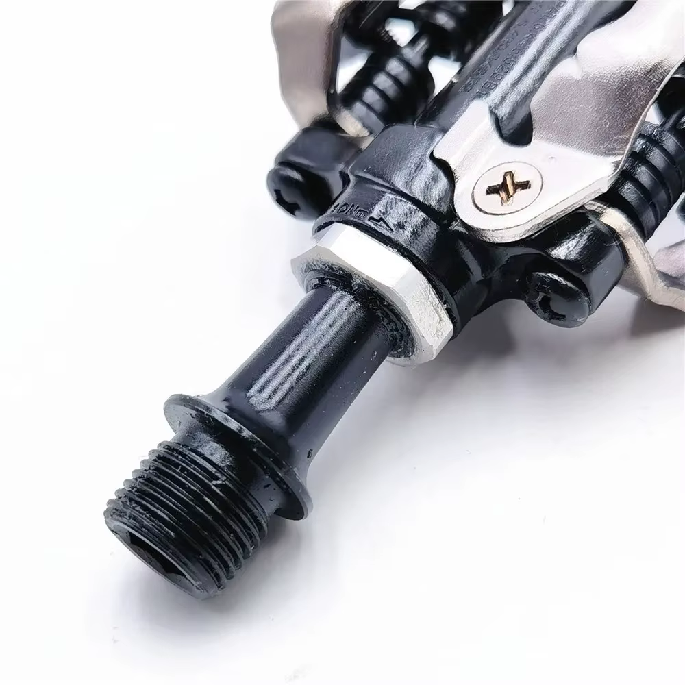 Pédales de vélo SHIMANO PD-M520 PD-M540 SPD professionnelles avec crampons multi-déclenchement SH56 pour VTT et cyclisme sur route - Argent Noir