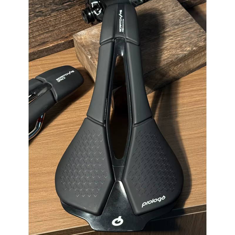 Selle de vélo de route Prologo Scratch M5 250x140 ou 250x147mm Rail Tirox et acier allié T2.0