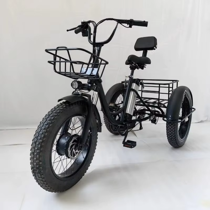 Tricycle électrique à pédales avec pneus larges de 20 pouces