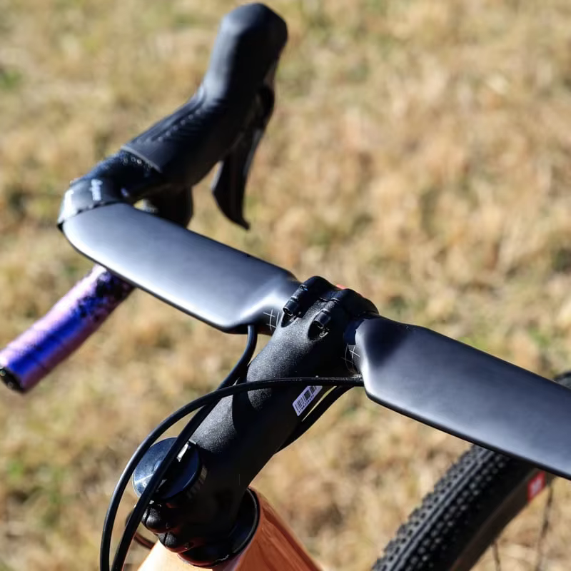 Guidon de vélo de gravier aérodynamique entièrement en carbone BERIJIE