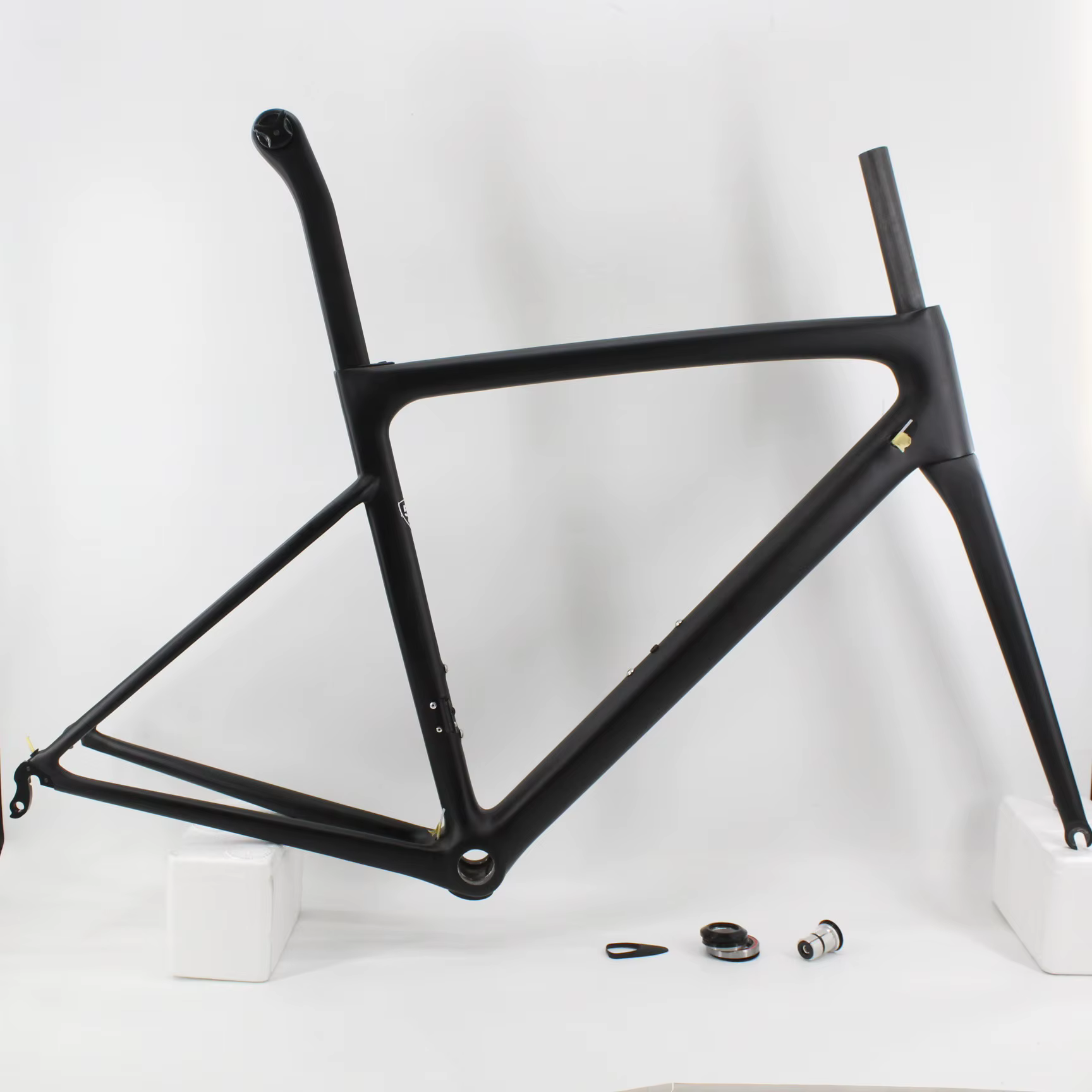 Tout nouveau vélo de route de course 700C le plus léger mat UD