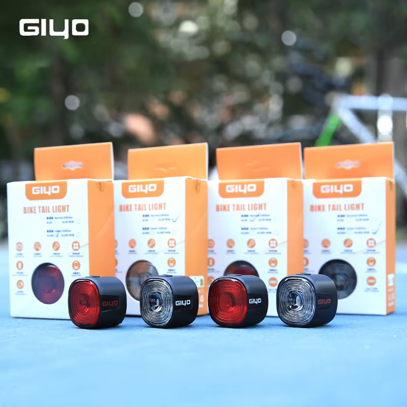 Feu arrière intelligent de vélo Giyo avec freinage intégré