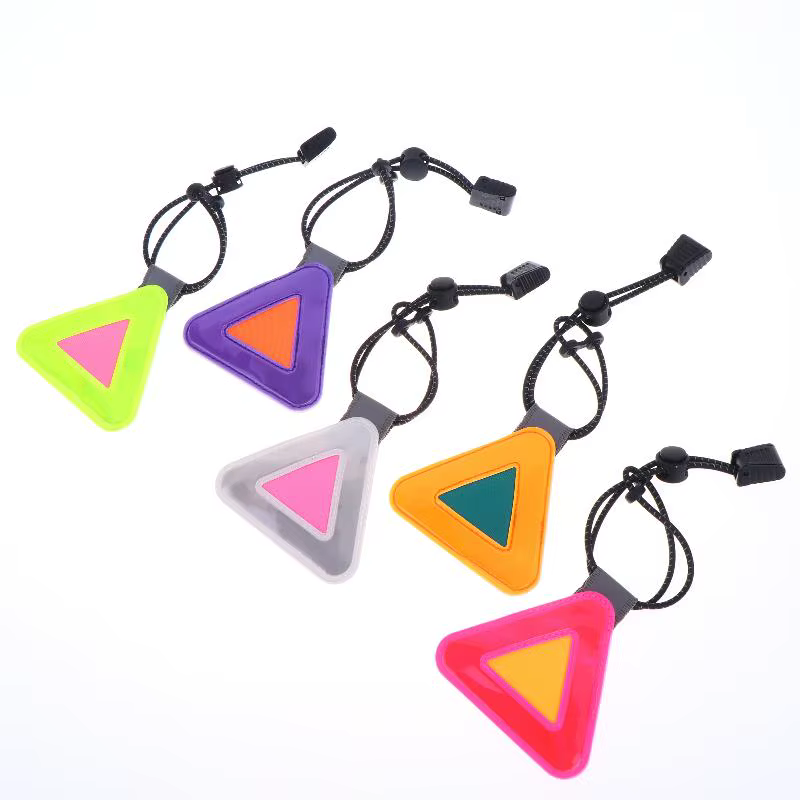 Panneau triangulaire réfléchissant pour vélo