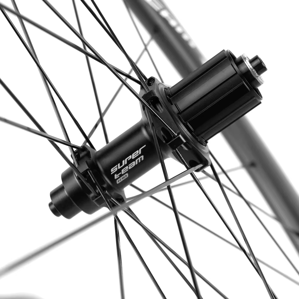 Jeu de roues en carbone pour vélo de route