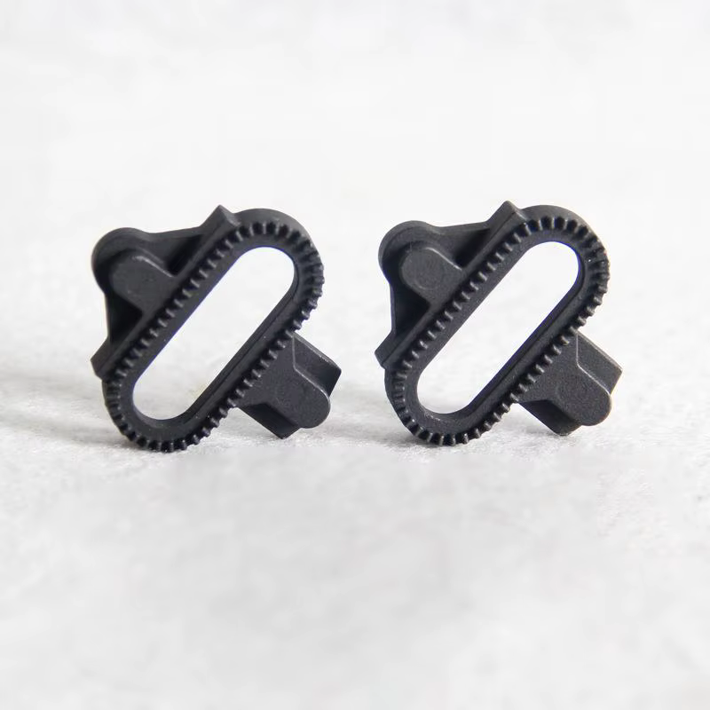 Nouvelle Offre : Kit de 1 Paire de Chaussures de VTT avec Crampons Multi-Déclenchement SPD pour Pédales de Cyclisme