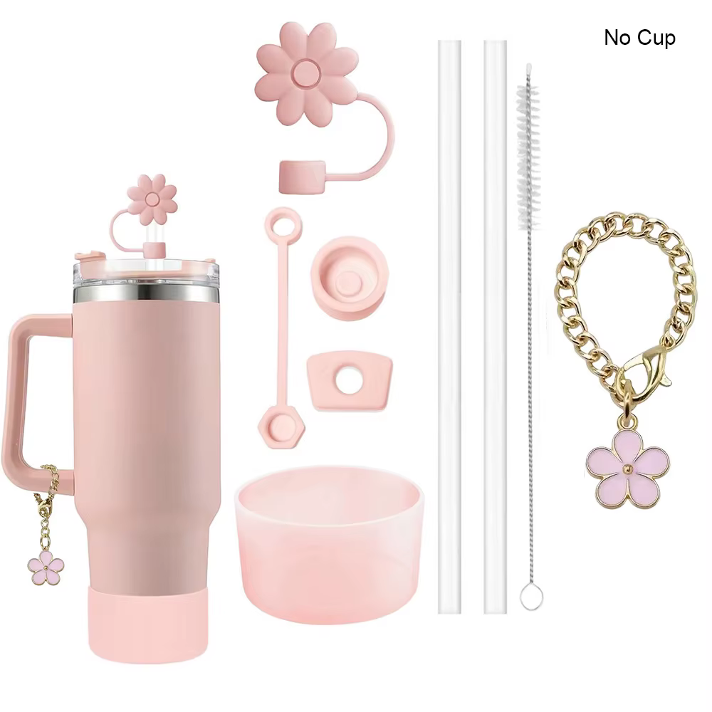 Ensemble d'accessoires 9 pièces, 3 bouchons anti-déversement, fleurs, couverture de paille, botte, 2 pièces, brosse et 1 chaîne à breloques en forme de fleur pour tasse Stanley