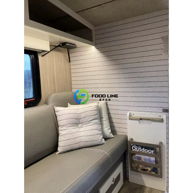Camping-car haut de gamme tout en fibre de verre, remorque tout-terrain durable pour le camping en plein air