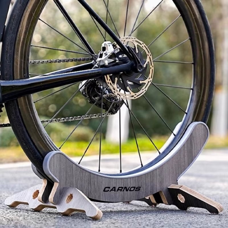 Support de stationnement pour vélo en bois