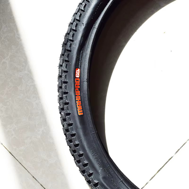1pc MAXXIS 26 rouleau saint 26*2.4 26*2.2 24*2.4 BMX pneu de vélo rue bande de roulement au chocolat escalade fil