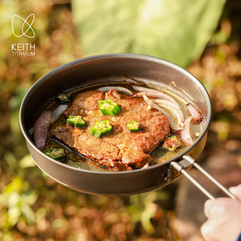 Poêle à frire en titane Keith 1000 ml sans revêtement, avec poignée pliable et sac de rangement, ustensile de cuisson portable pour la randonnée, le camping et la randonnée en sac à dos