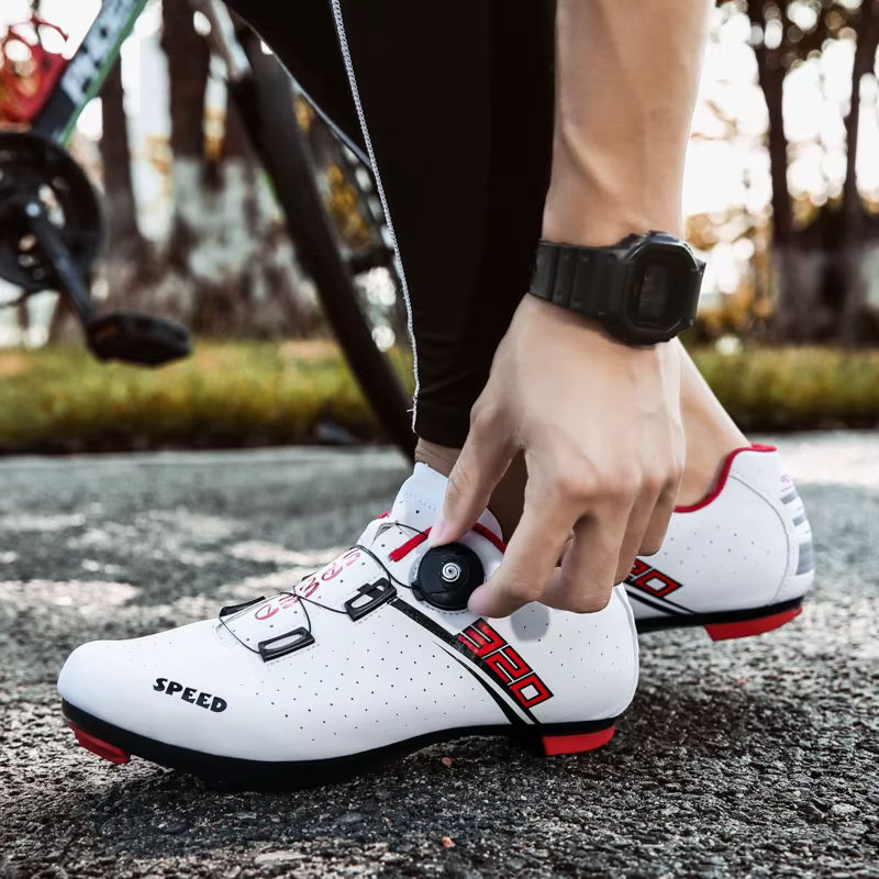 Nouvelles chaussures de cyclisme pour hommes