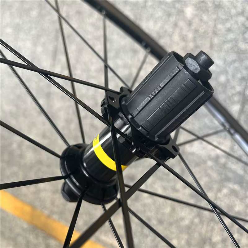 Le plus récent 700C avant 60mm + arrière 88mm vélo de route UD pleine fibre de carbone