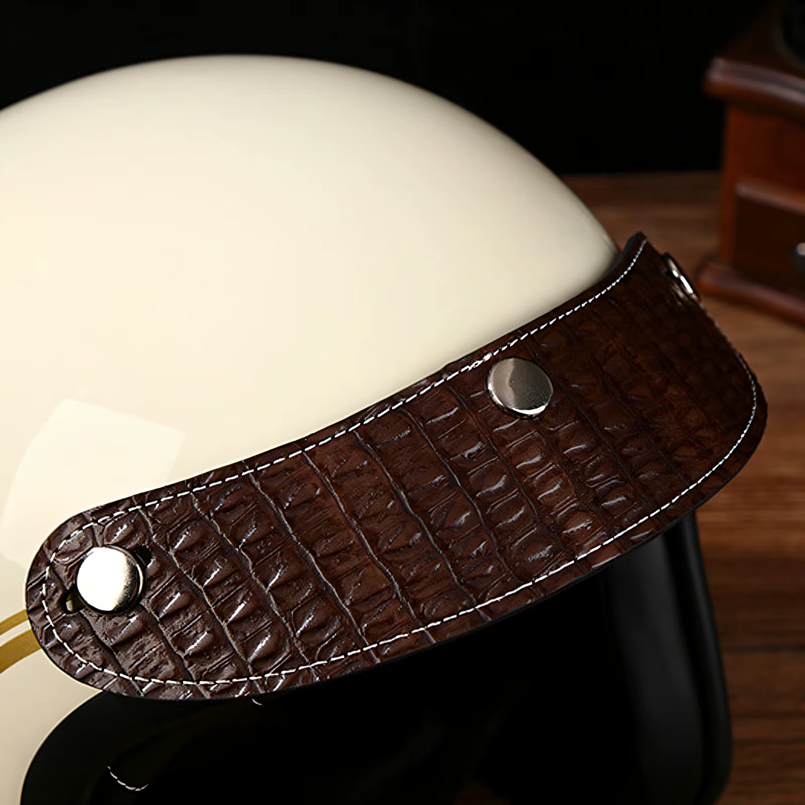 Visière de casque rétro à 3 broches