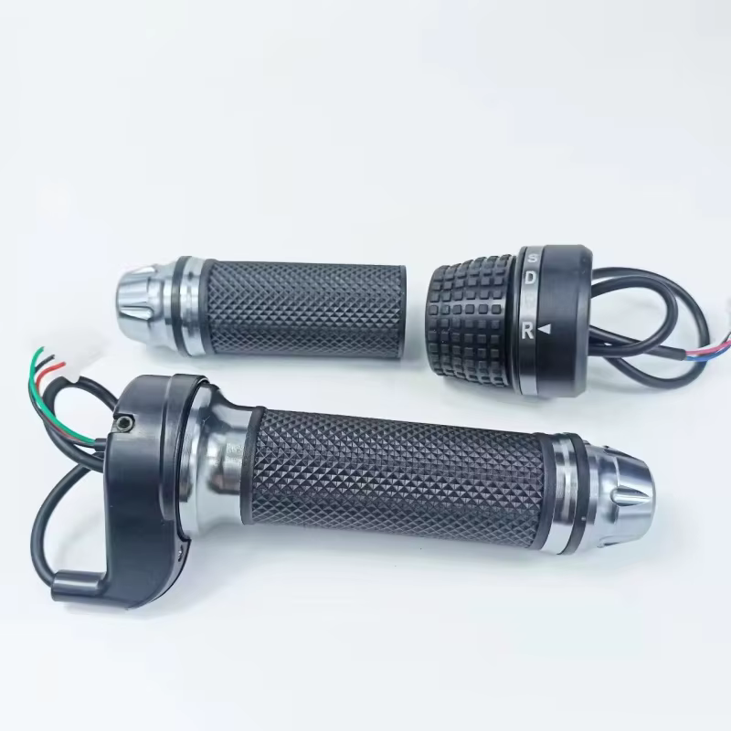 Poignée torsadée pour scooter électrique