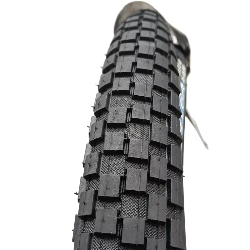 Pneu MAXXIS HOLY ROLLER BMX 24x2.4
