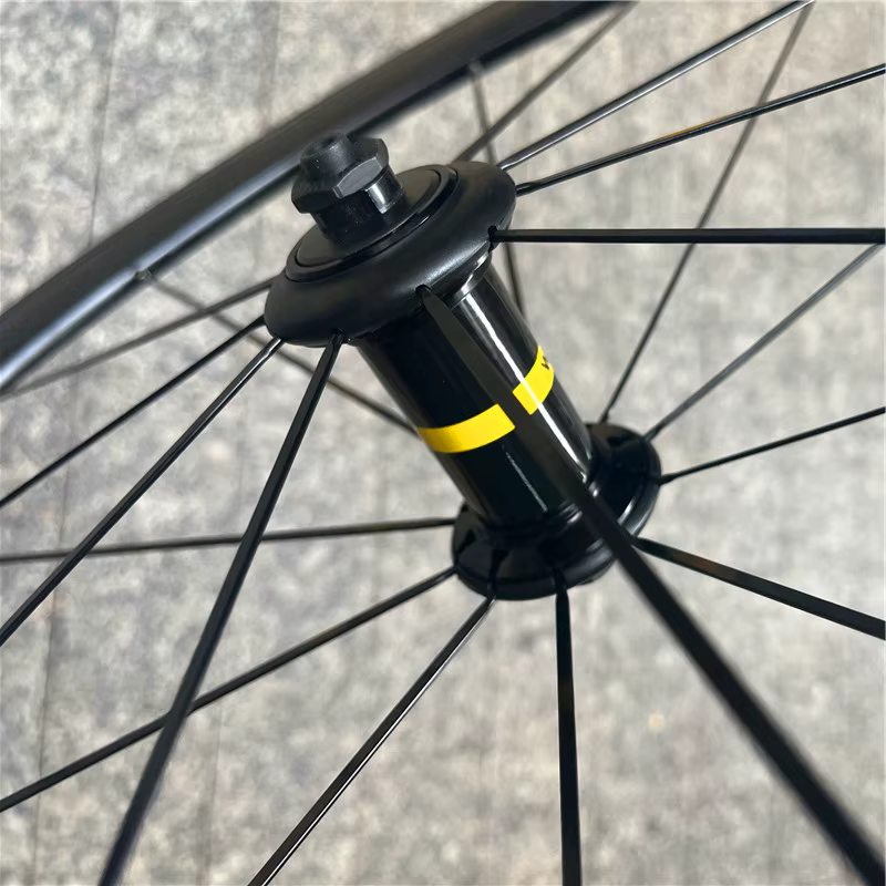 Vente d'usine 700C jeu de roues en carbone 60mm + 88mm