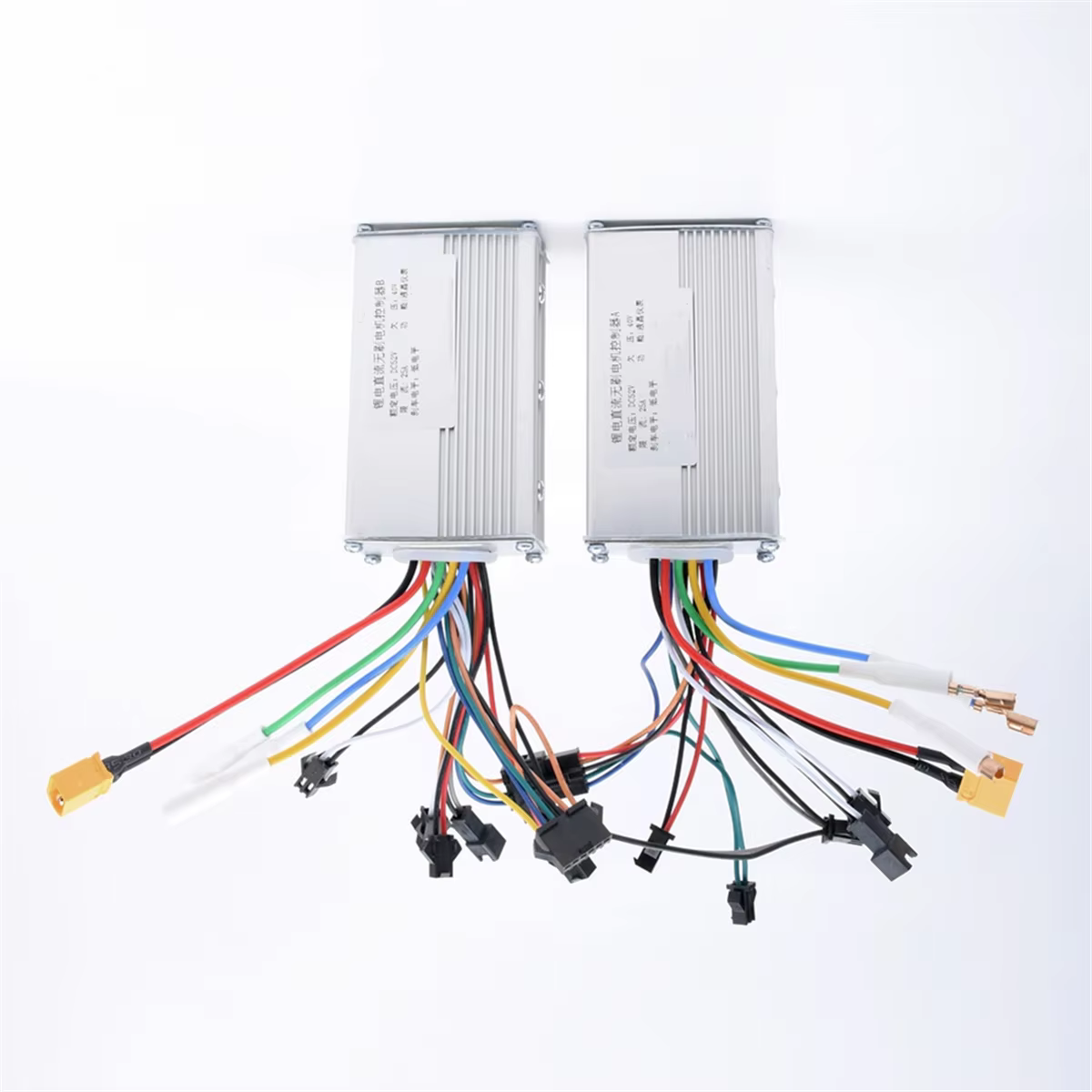 Supernew 52V 25A 1200W JP moteur à courant continu sans brosse contrôleur de vélo de Scooter électrique A + B
