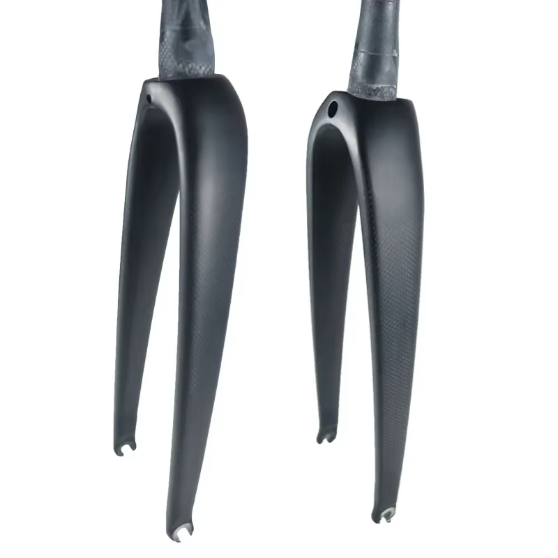 Fourche de vélo de route en carbone