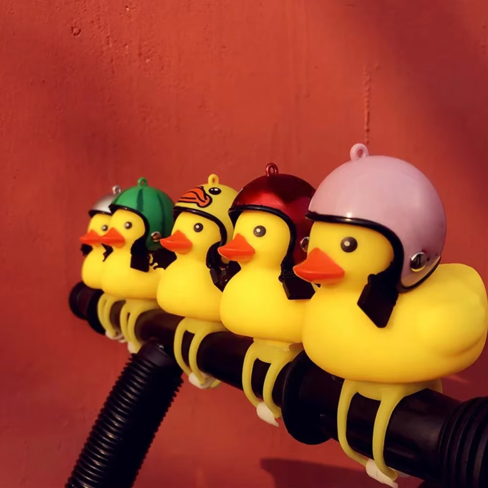 Cloche de canard de vélo chaude avec vent cassé léger