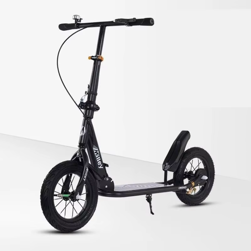 Trottinette pliable pour adultes avec frein à main