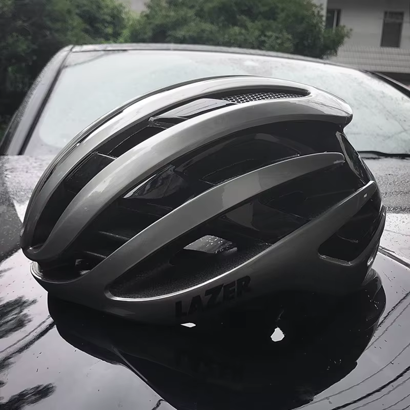 Casque de vélo ultraléger Aero