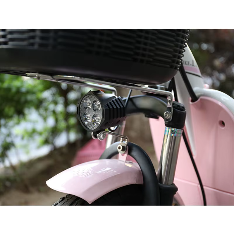 SZFJ Ebike E-Bike 36V 48V 60V 72V Vélo Électrique Lumière avec Klaxon Étanche IPtage sauna lumière klaxon ensemble avant sauna lumière 3W D-021