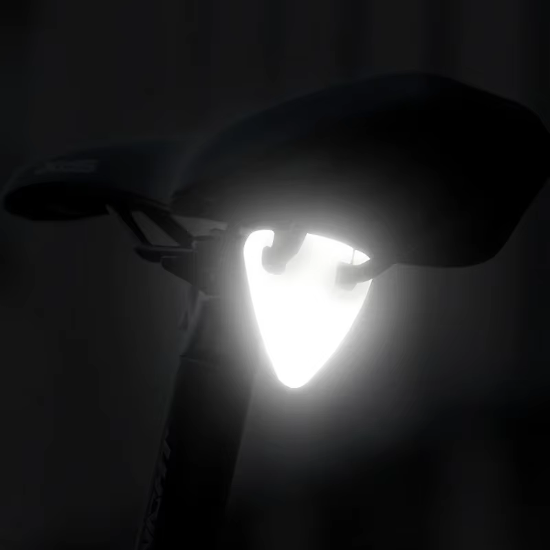 Nouveau réflecteur de vélo de route