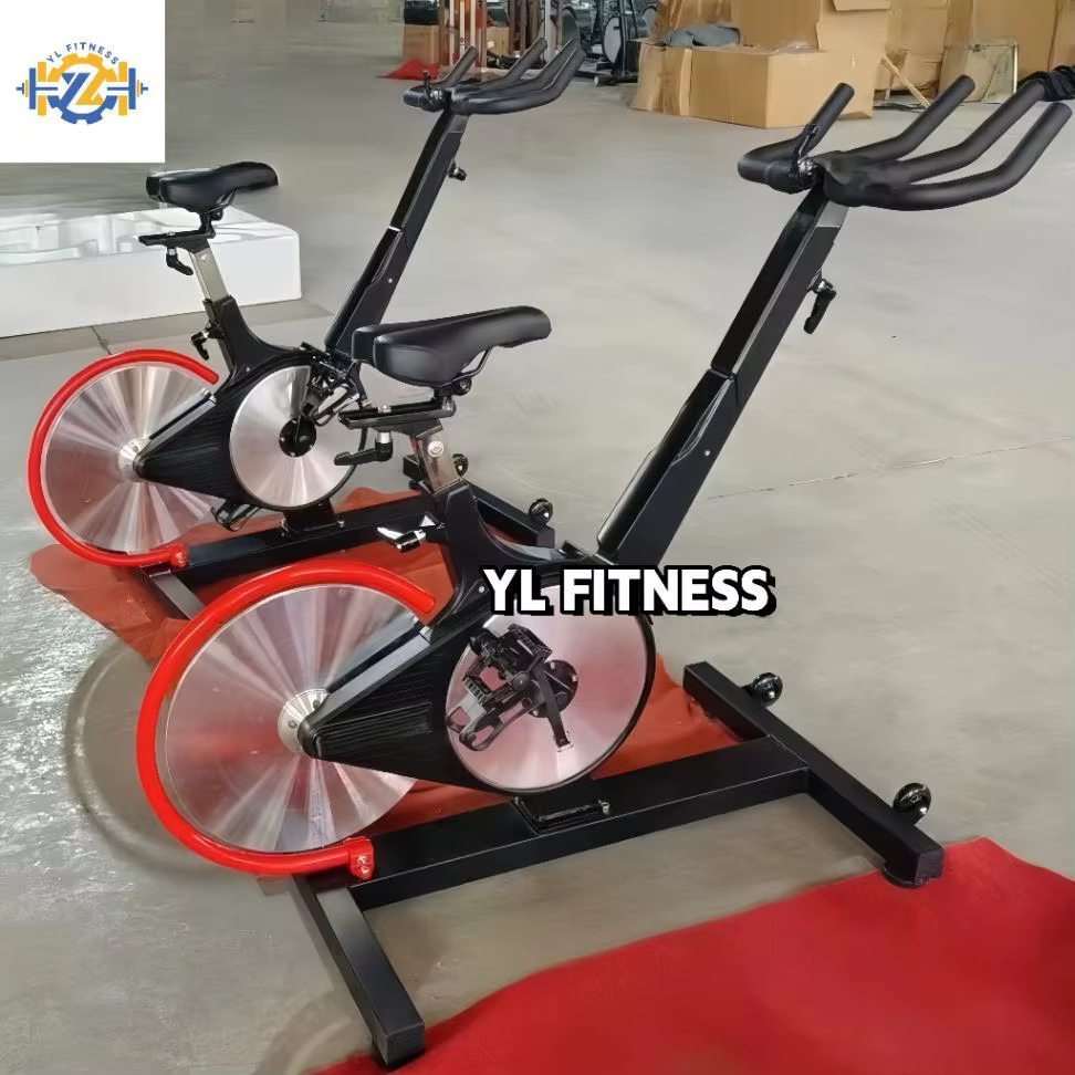 Vélo de spinning magnétique commercial silencieux pour l'intérieur