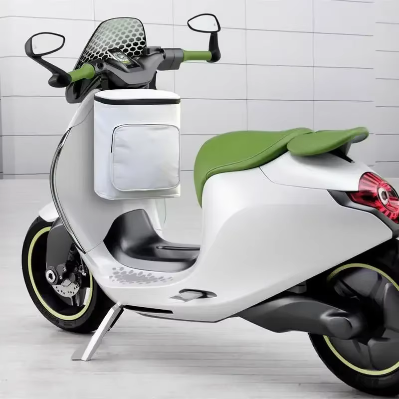 Sac suspendu pour casque de vélo électrique