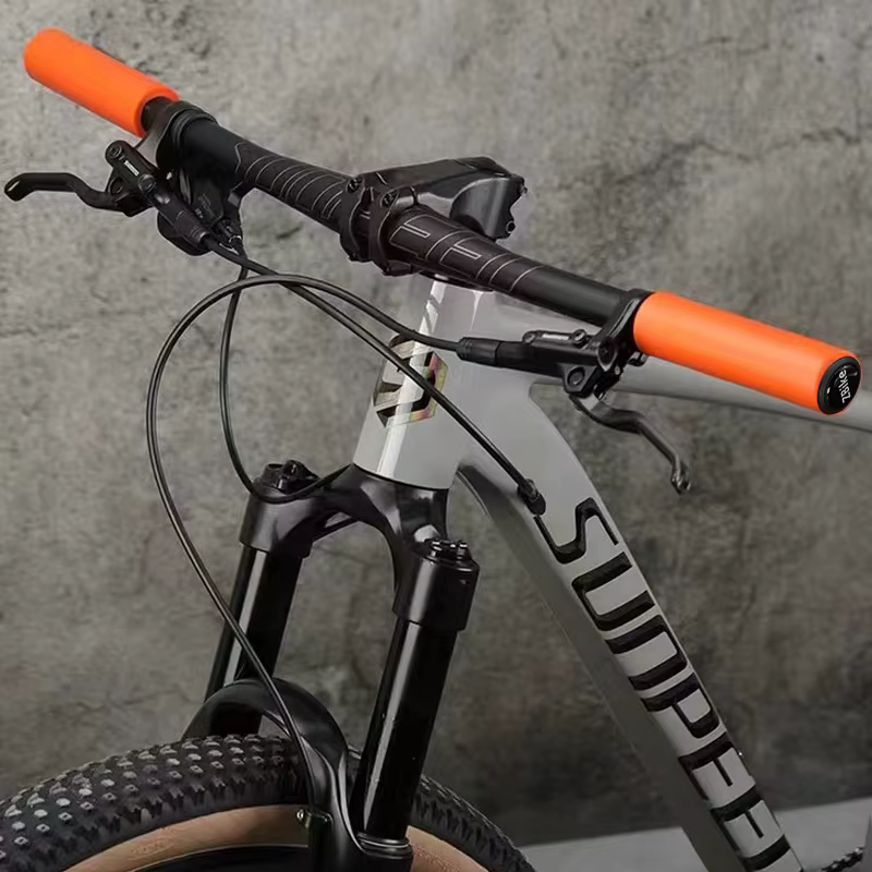 Poignées de guidon de vélo en silicone pour VTT, poignées de vélo d'extérieur, couverture anti-brûlure, support de bain, pièces de vélo, 1 paire