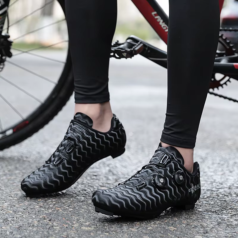 Nouvelles chaussures de cyclisme sur route pour hommes